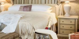 Nuitée dans une suite, Prosecco et repas pour 2