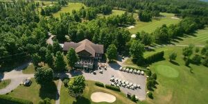 Club de Golf International 2000 Golf package for four people with cart